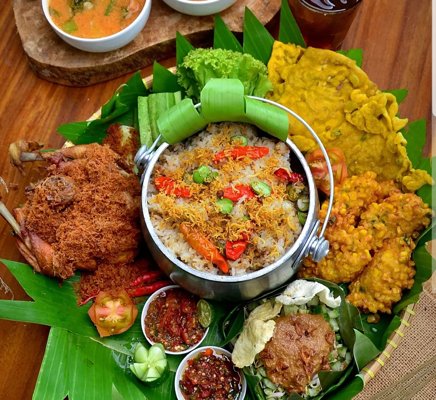 Warung Nasi Liwet Khas Cane Toa